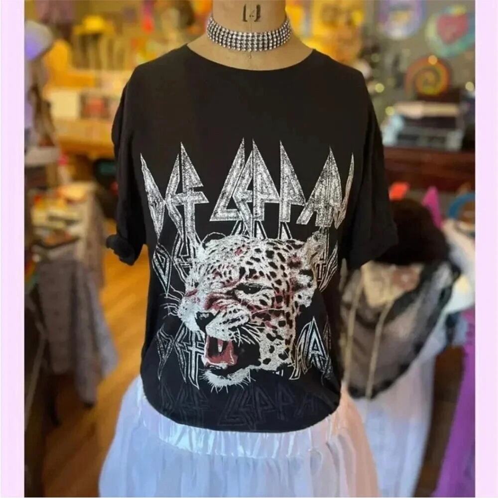 Def Leppard Black Graphic T-Shirt